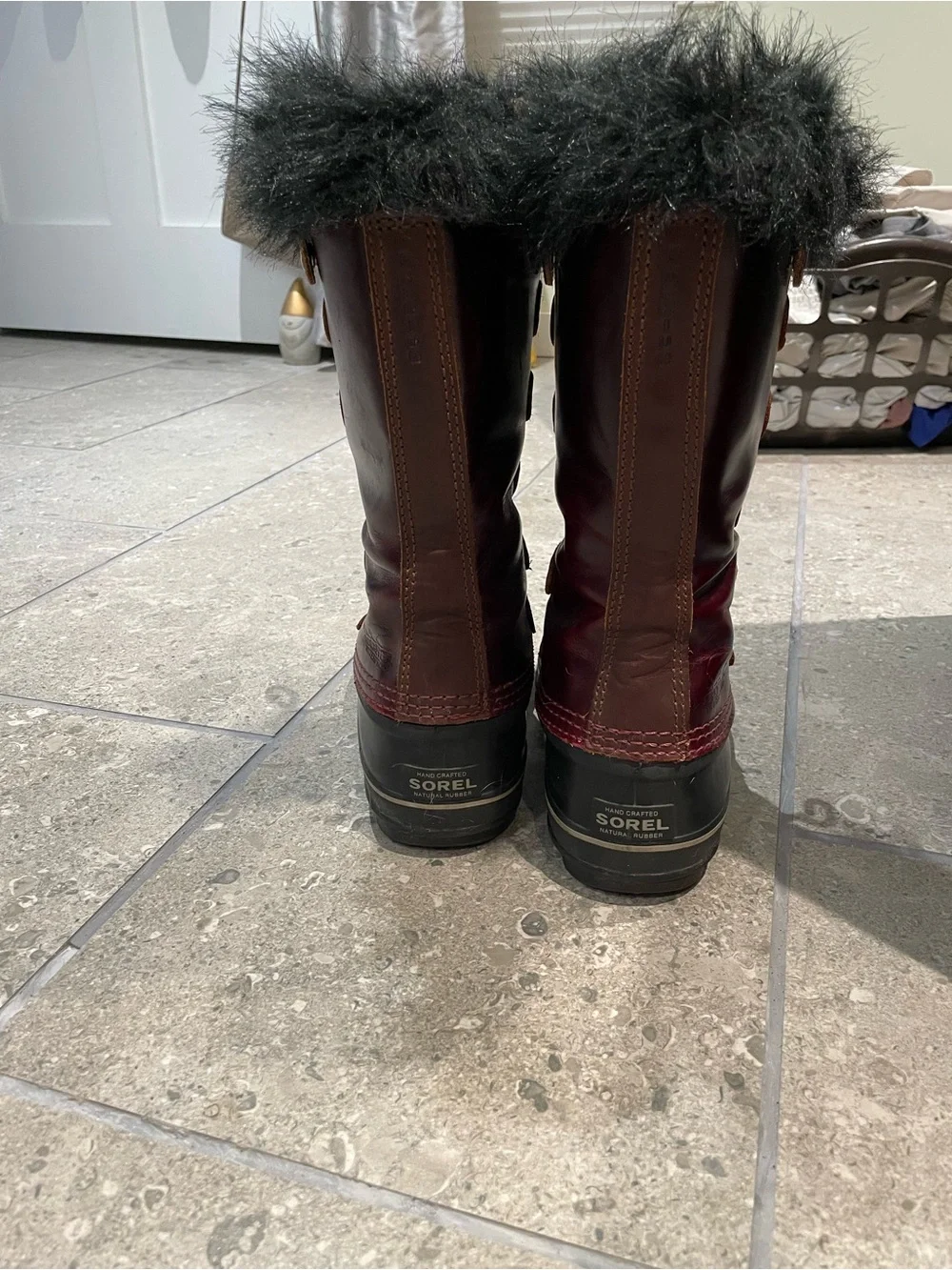 Sorel Joan of Arctic Premium Women's Cherry Winter Boots with Black Trim Size 9